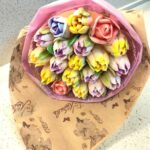 Букет цветов из зефира выполненный как композиция цветов